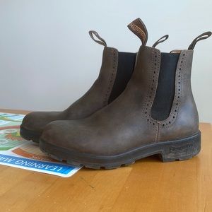 Blundstone 1351 in rustic brown